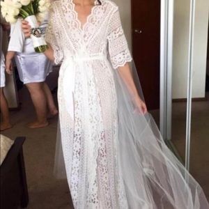 Bridal lace robe